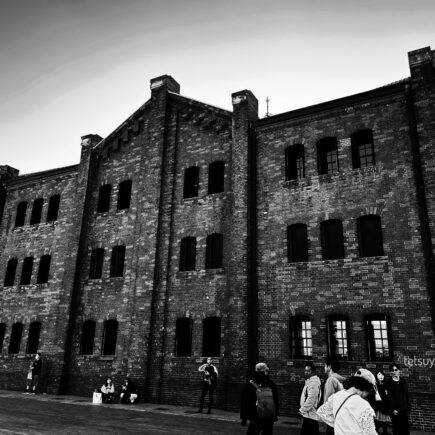 横浜赤レンガ倉庫 Yokohama Red Brick Warehouse black-and-white photograph