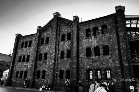 横浜赤レンガ倉庫 Yokohama Red Brick Warehouse black-and-white photograph