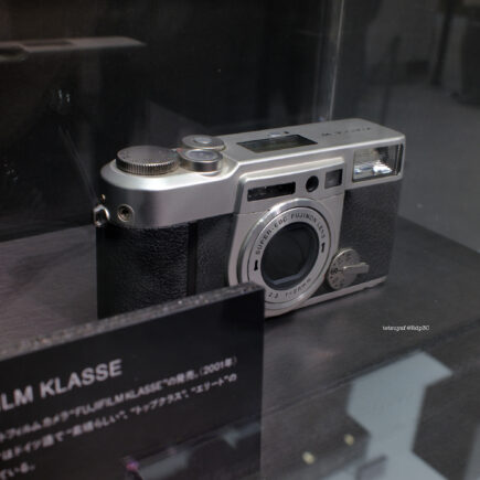 シーピープラス2025　富士フィルムが出してたフィルムカメラでは最後の一台だったんじゃなかったっけ？クラッセのシルバーモデル