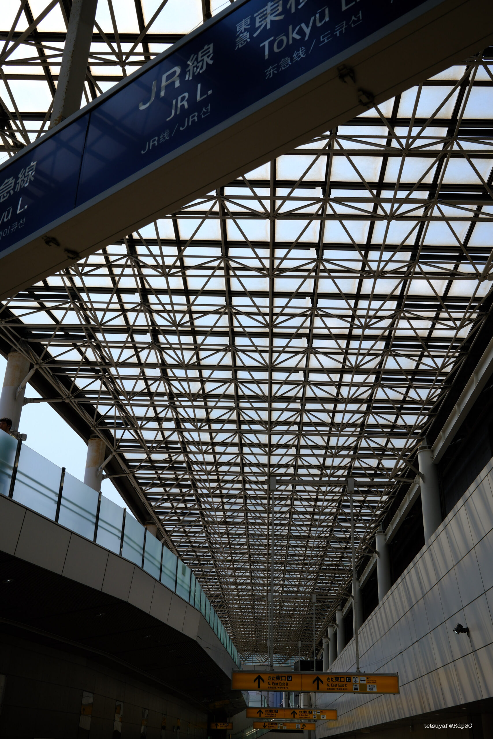 横浜